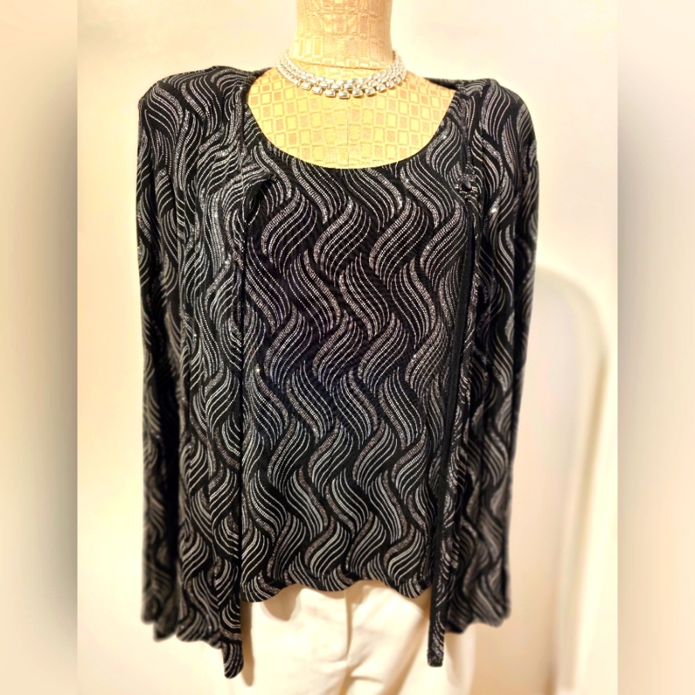 Womans XL dressy 2 piece evening apparel.